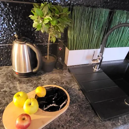 Albatros Black Apartment