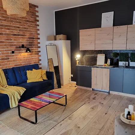 Albatros Black Apartment *