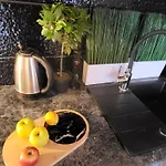 Albatros Black شقة